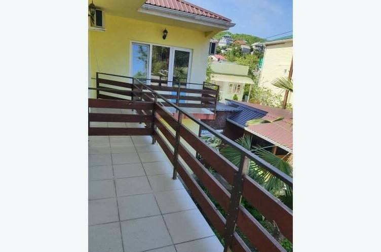 Трёхместный номер «Комфорт» на втором этаже