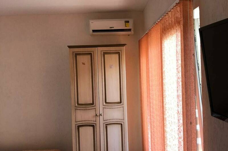 Четырёхместный номер «Комфорт» на втором этаже