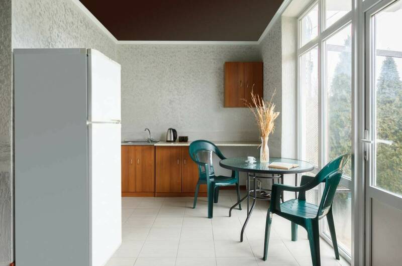 Апартаменты с кухней (3 номера и прихожая)