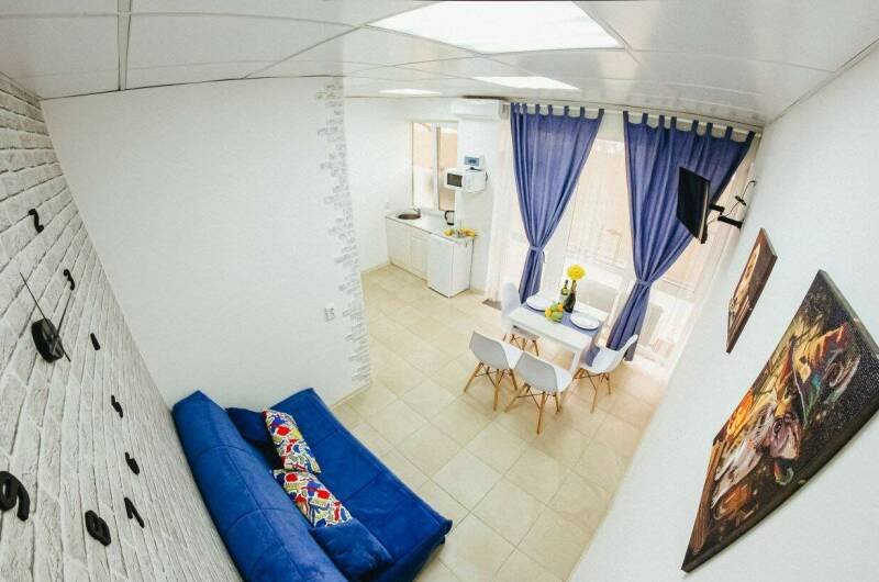 Квартира-студия с отдельной спальней