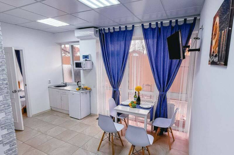 Квартира-студия с отдельной спальней