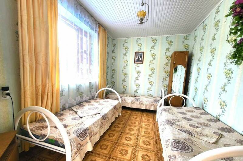 «Эконом» трехместный с раздельными кроватями