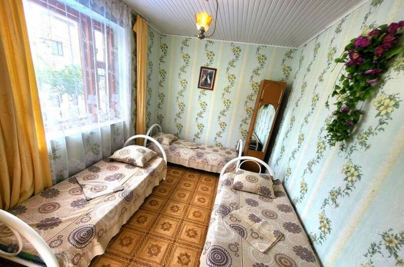 «Эконом» трехместный с раздельными кроватями