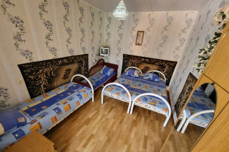 Четырёхместный эконом