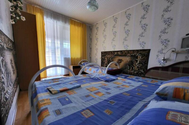 Четырёхместный эконом