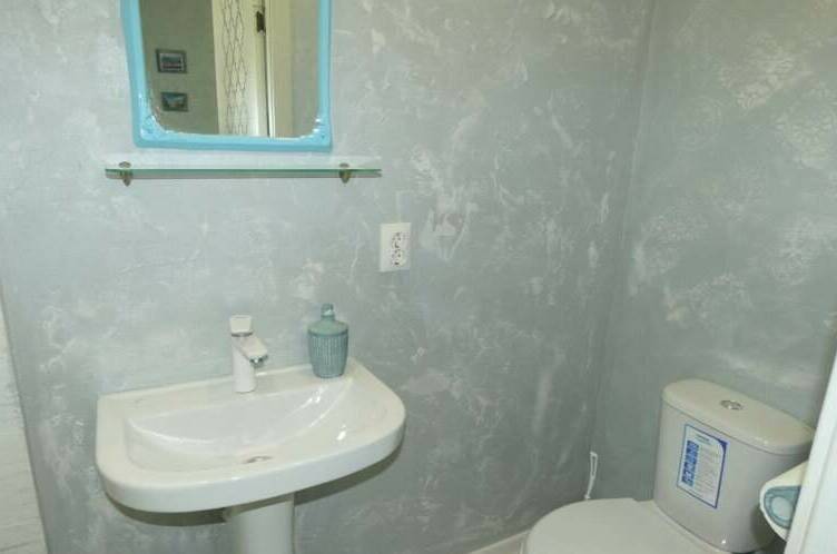 Двухэтажный домик с кухонной зоной