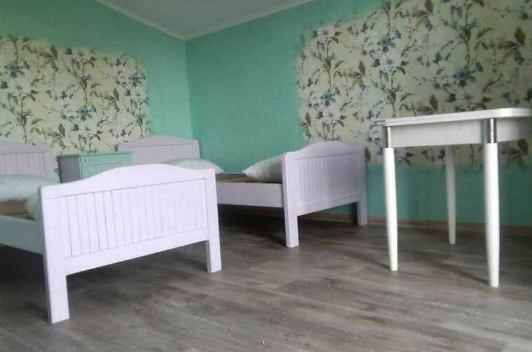 Четырехместный номер «Стандарт» с видом на сад