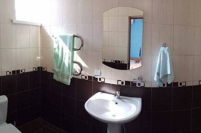 Стандартный номер (вид на сад)