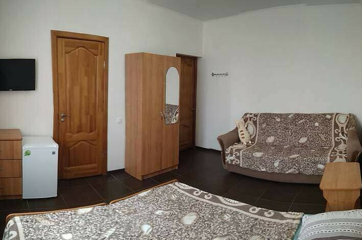 Стандартный номер (вид на сад)