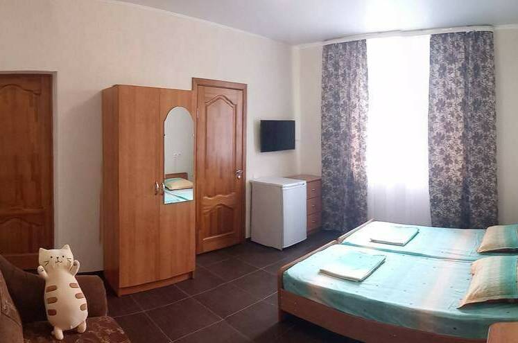 Стандартный номер (вид на сад)