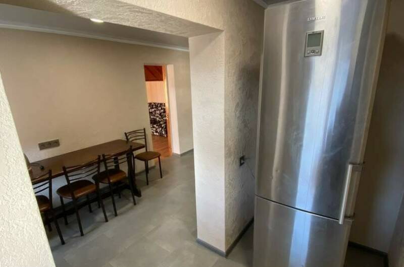 Трехкомнатный шестиместный номер