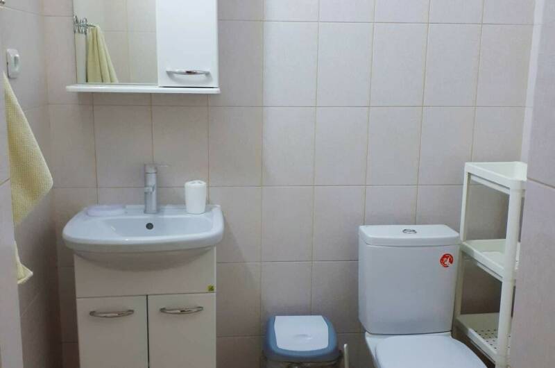 Шестиместный дом