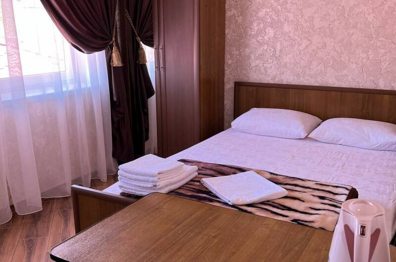 Номер 2-х местный с удобствами, без балкона