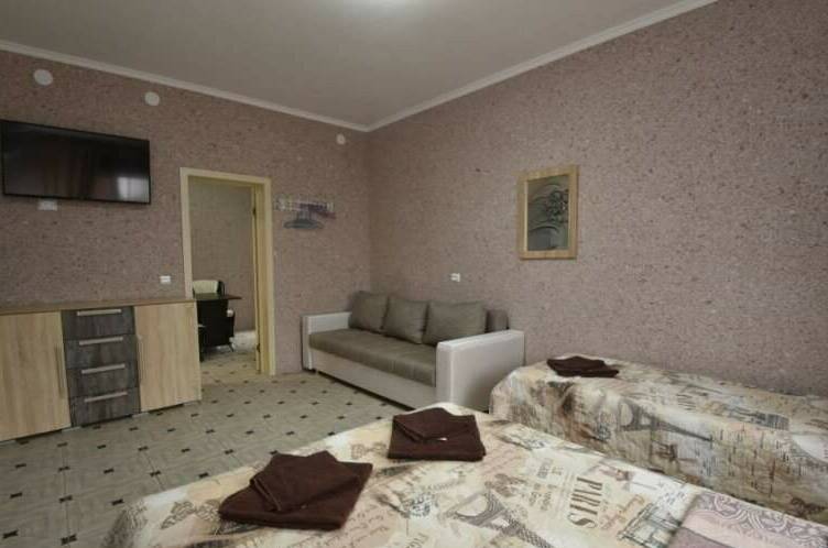 Шестиместные трехкомнатные апартаменты