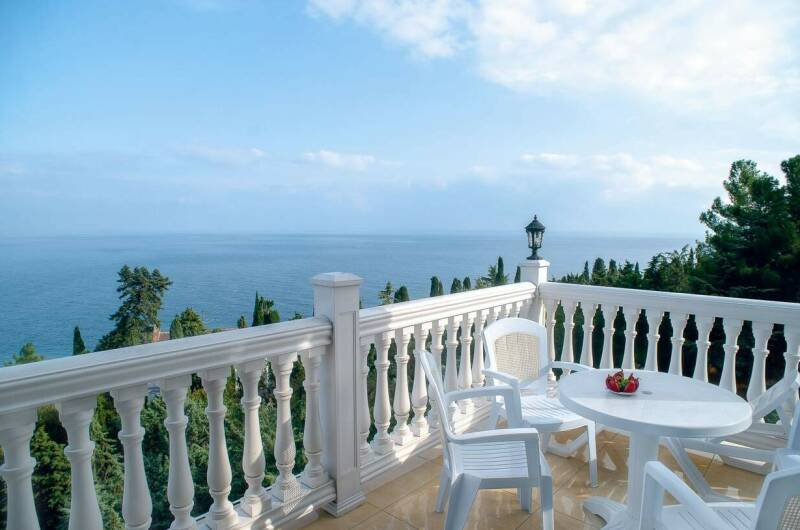 Трехместная студия «Алые паруса»