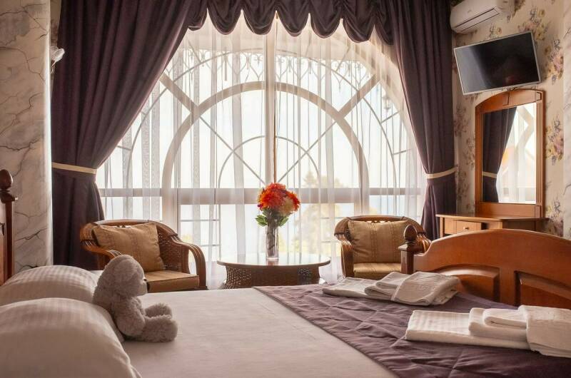 Пятиместная двухкомнатная студия «Прованс»