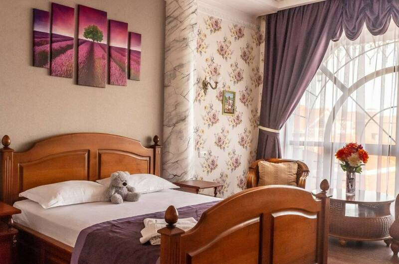 Пятиместная двухкомнатная студия «Прованс»