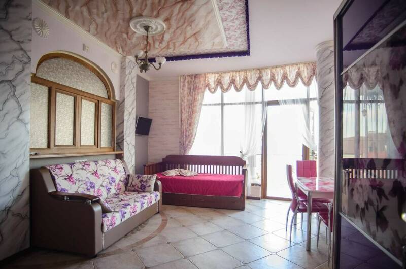 Пятиместная двухкомнатная студия «Прованс»