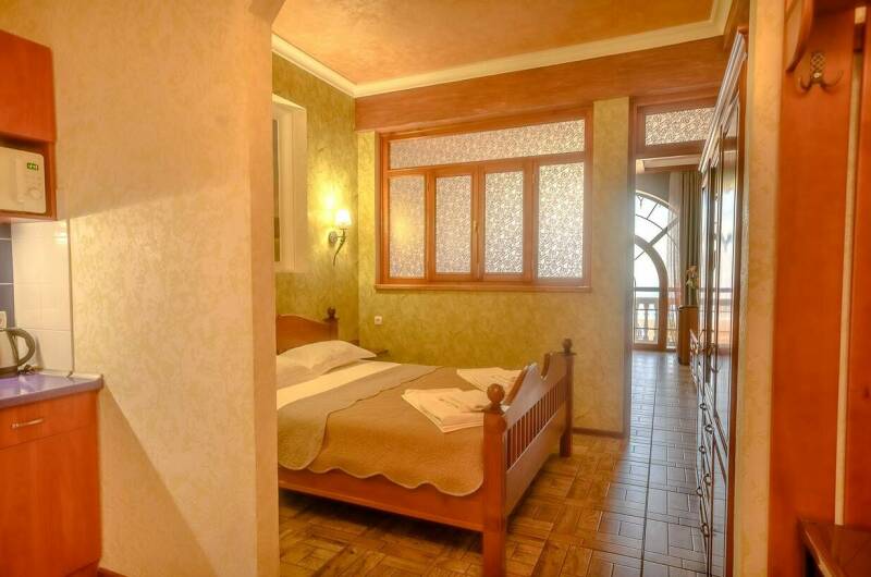 Двухкомнатная студия «Морская»