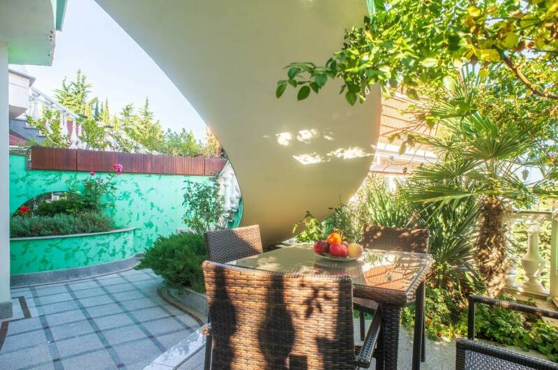 Пятиместная студия «Соляная»