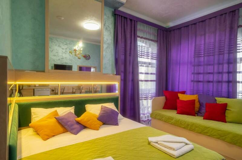 Трехместная студия «Весеннее утро»