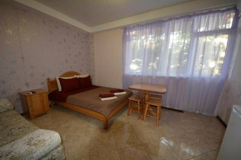 Трехместный номер с балконом