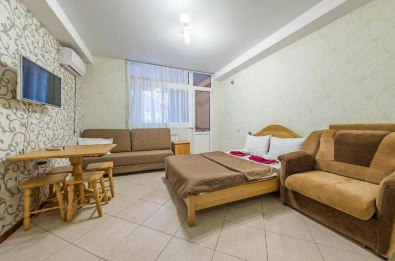 Четырехместный номер с террасой