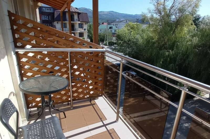 4-местный номер с балконом