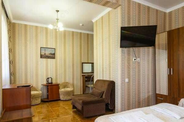 4-местный номер с балконом