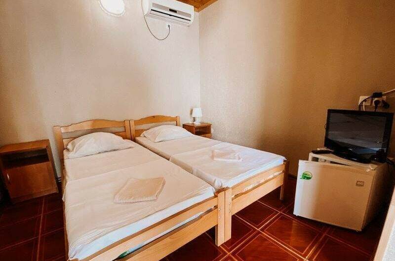 Двухместный у бассейна