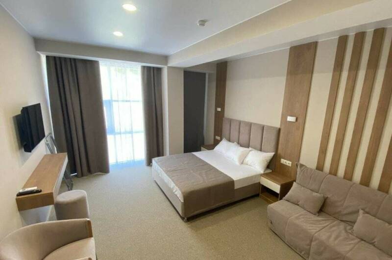 Трёхместный «Стандарт» с видом на горы без балкона