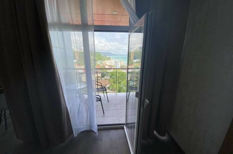 Студия с кухней вид на горы без балкона