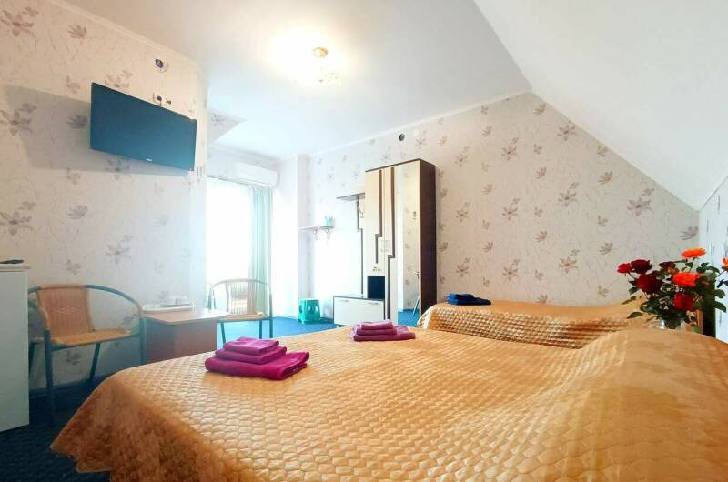 Мансарда. 3-х местный «Семейный» с балконом