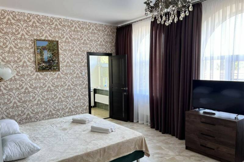 Номер «Люкс» 2-х комнатный (N 24)