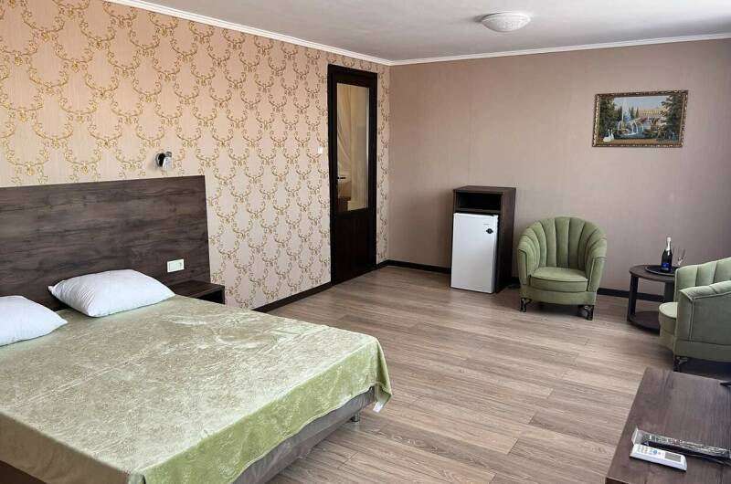 Номер «Люкс» 2-х комнатный (N25)