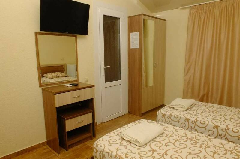 Трехместный «Стандарт» с тремя кроватями