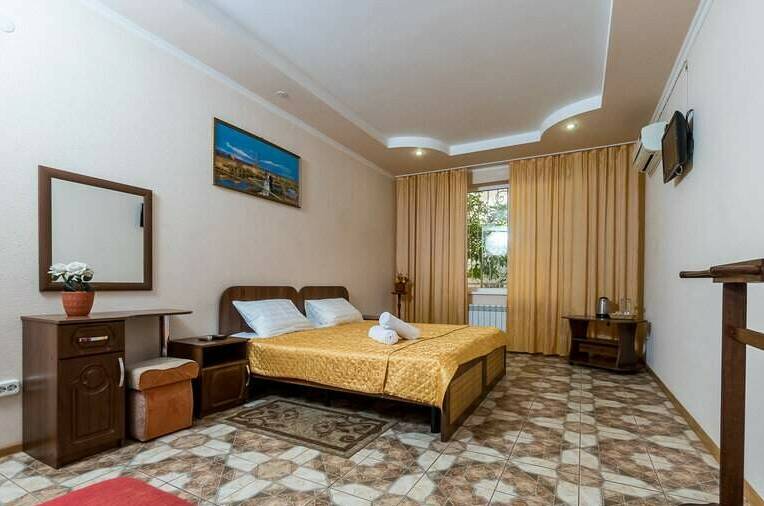 Трёхместный «Полулюкс»