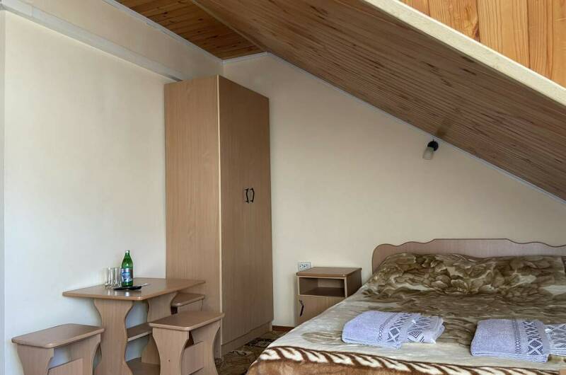 Трехместный «Мансардный»