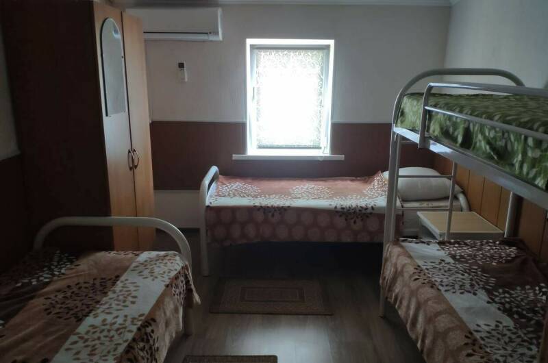 «Стандарт» трёхместный (2 этаж)