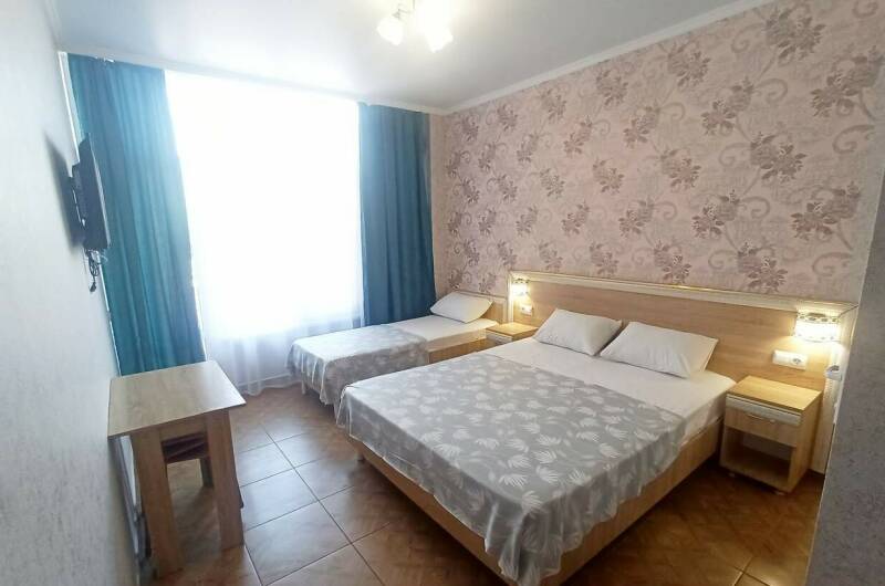 ТРЕХМЕСТНЫЙ СТАНДАРТ с балконом