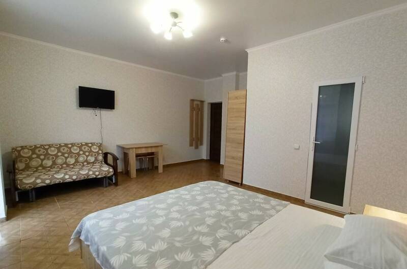 ЧЕТЫРЕХМЕСТНЫЙ с балконом