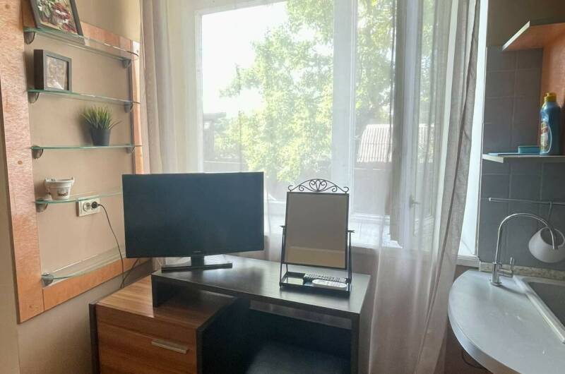 Двухкомнатный с кухней