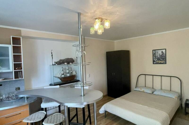 Двухкомнатный с кухней