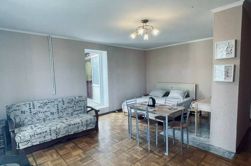 Семейный с балконом