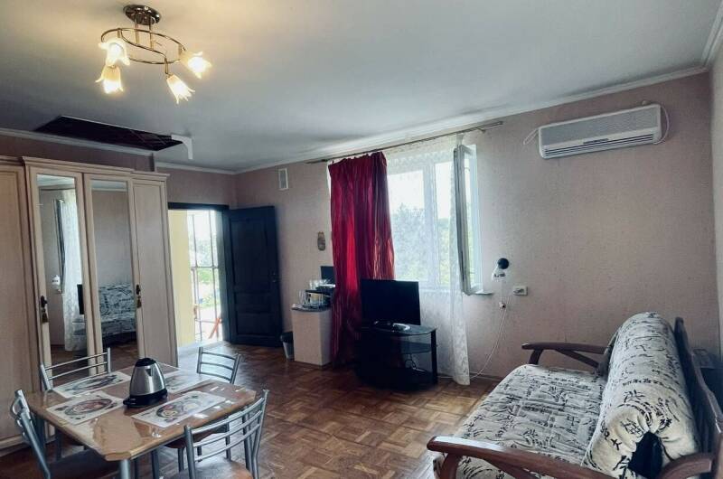 Семейный с балконом