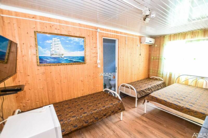 Четырехместный номер с беседкой