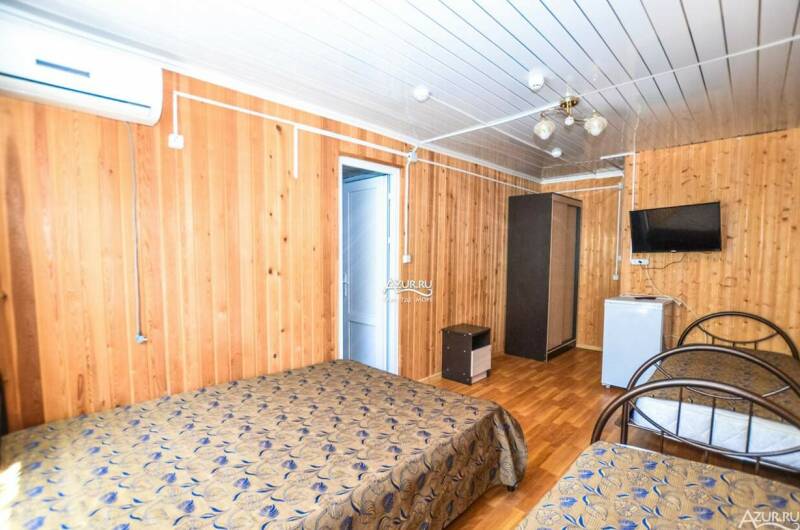 Четырехместный номер с беседкой