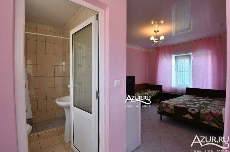 Четырехместный номер с беседкой