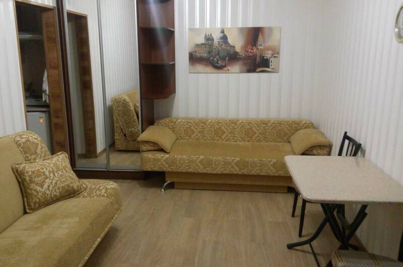 Однокомнатный четырехместный на первом этаже