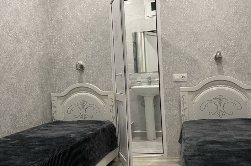 Комната на двоих